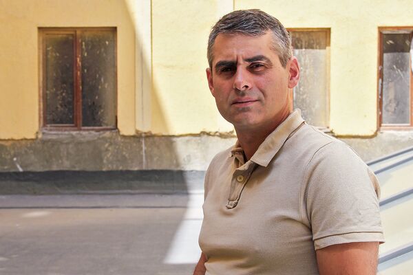 Художник, искусствовед Арутюн (Арчи) Галенц Художник, искусствовед Арутюн (Арчи) Галенц - Sputnik Армения