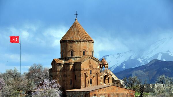Церковь Святого Креста, остров Ахтамар, Турция - Sputnik Армения
