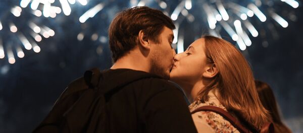 Салют на международном фестивале фейерверков Ростех в Братеевском каскадном парке (19 августа 2018). Москвa - Sputnik Армения