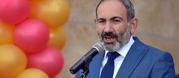 Премьер-министр Армении Никол Пашинян на торжественном октрытии школы с китайским обучением (22 августа 2018). Ереван Премьер-министр Армении Никол Пашинян на торжественном октрытии школы с китайским обучением (22 августа 2018). Ереван - Sputnik Արմենիա
