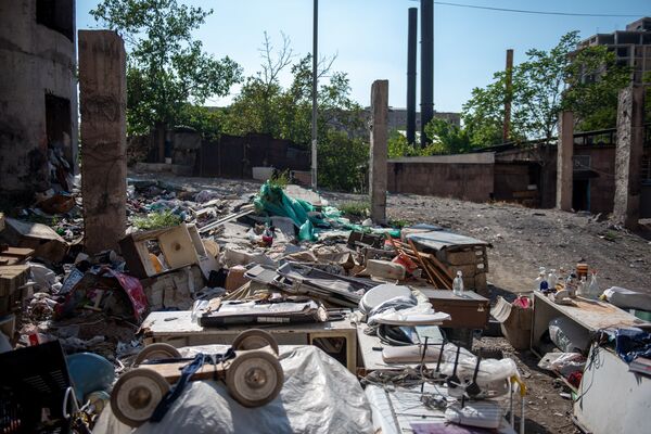 Блошиный рынок в Ереване Блошиный рынок в Ереване - Sputnik Армения