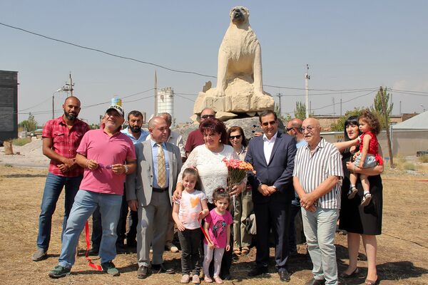 Торжественное открытие монумента армянскому гампру (22 августа 2018). Котайк Торжественное открытие монумента армянскому гампру (22 августа 2018). Котайк - Sputnik Արմենիա