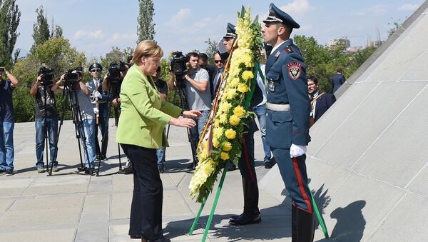 Канцлер Германии Ангела Меркель посетила Цицернакаберд (24 августа 2018). Еревaн - Sputnik Արմենիա