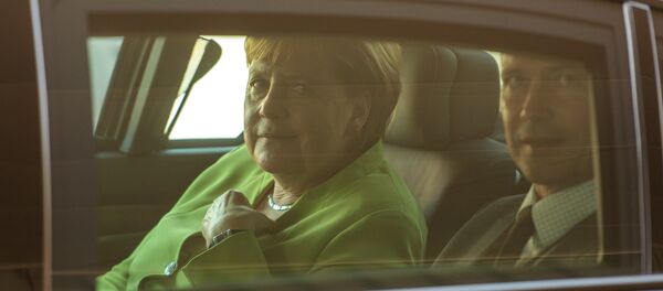 Канцлер Германии Ангела Меркель прибыла в Ереван (24 августа 2018). Аэропорт Звартноц - Sputnik Армения