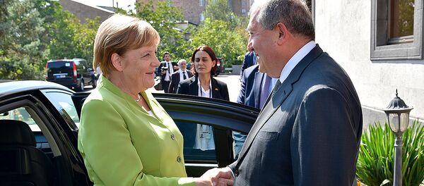 Встреча Президента Армении Армена Саркисяна и канцлера Германии Ангелы Меркель (24 августа 2018). Еревaн Встреча Президента Армении Армена Саркисяна и канцлера Германии Ангелы Меркель (24 августа 2018). Еревaн - Sputnik Армения