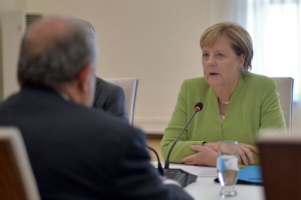 Встреча Президента Армении Армена Саркисяна и канцлера Германии Ангелы Меркель (24 августа 2018). Еревaн - Sputnik Армения