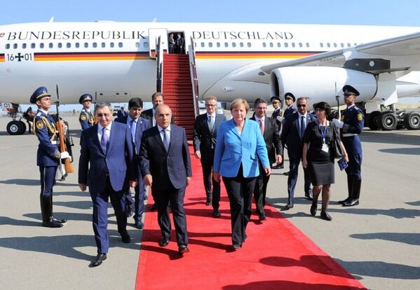Канцлер Германии Ангела Меркель прибыла с визитом в Азербайджан (25 августа 2018). Бакy - Sputnik Армения