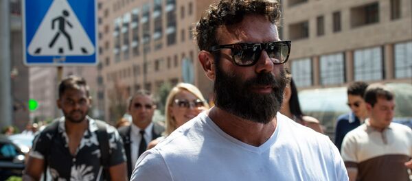 Ден Билзерян прогулялся по городу (27 августа 2018). Еревaн Ден Билзерян прогулялся по городу (27 августа 2018). Еревaн - Sputnik Армения