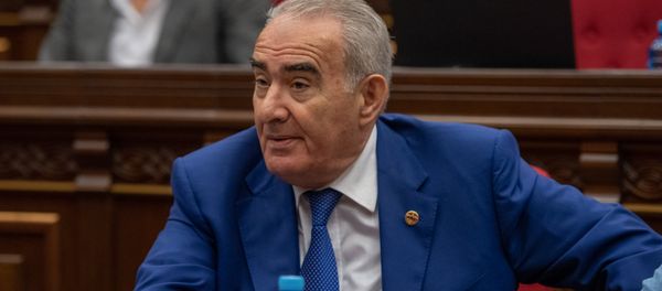 Депутат от фракции РПА Галуст Саакян на внеочередном заседании НС (28 августа 2018). Еревaн - Sputnik Արմենիա