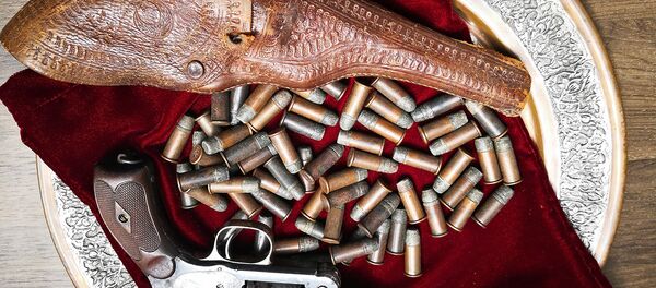 Револьвер, подаренный музею-институту Геноцида армян - Sputnik Армения