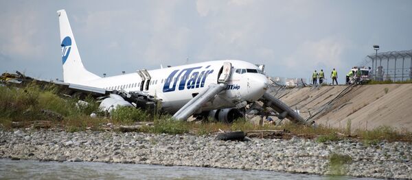 Совершивший аварийную посадку самолет Boeing 737-800 авиакомпаниии Utair (1 сентября 2018). Сочи Совершивший аварийную посадку самолет Boeing 737-800 авиакомпаниии Utair (1 сентября 2018). Сочи - Sputnik Արմենիա