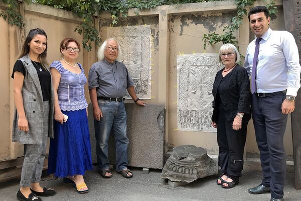 Подарок японского художника Еревану по случаю 2800-летия столицы Подарок японского художника Еревану по случаю 2800-летия столицы - Sputnik Արմենիա