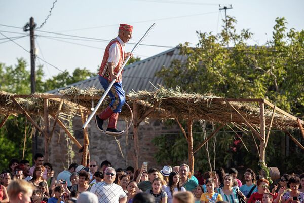 Фестиваль вина и культуры в Аштараке - Sputnik Армения