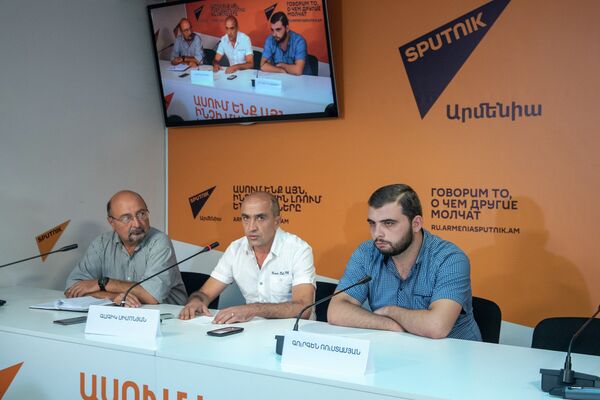 Пресс-конференция Гагика Симоняна Скандал в армянском футболе, о котором боялись говорить больше двух лет - Sputnik Армения