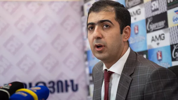 Адвокат второго Президента Армении Роберта Кочаряна Арам Орбелян во время пресс-конференции (5 сентября 2018). Еревaн - Sputnik Армения