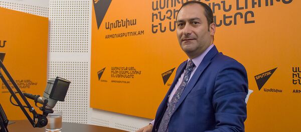 Министр юстиции Артак Зейналян в гостях радио Sputnik Министр юстиции Артак Зейналян в гостях радио Sputnik - Sputnik Արմենիա