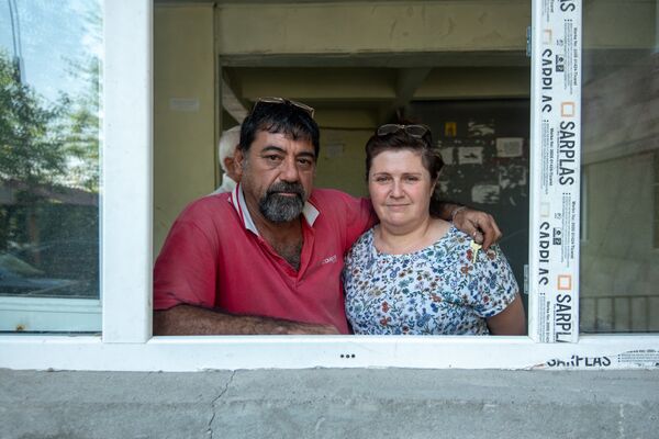 Беженцы из Ирака Оган Оганисян и Мариам Бозоян - Sputnik Армения