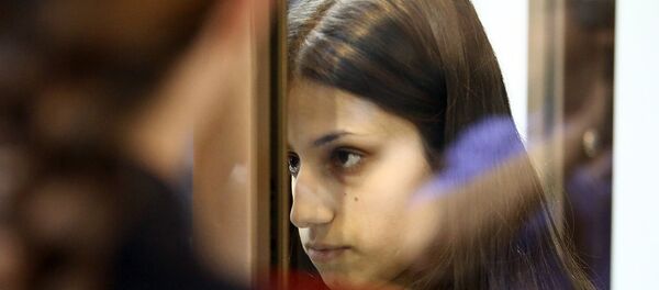 Рассмотрение в Мосгорсуде жалобы на арест сестер Марии, Крестины и Ангелины Хачатурян, обвиняемых в убийстве отца (20 августа 2018). Москвa - Sputnik Армения