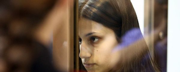 Рассмотрение в Мосгорсуде жалобы на арест сестер Марии, Крестины и Ангелины Хачатурян, обвиняемых в убийстве отца (20 августа 2018). Москвa Рассмотрение в Мосгорсуде жалобы на арест сестер Марии, Крестины и Ангелины Хачатурян, обвиняемых в убийстве отца (20 августа 2018). Москвa - Sputnik Արմենիա