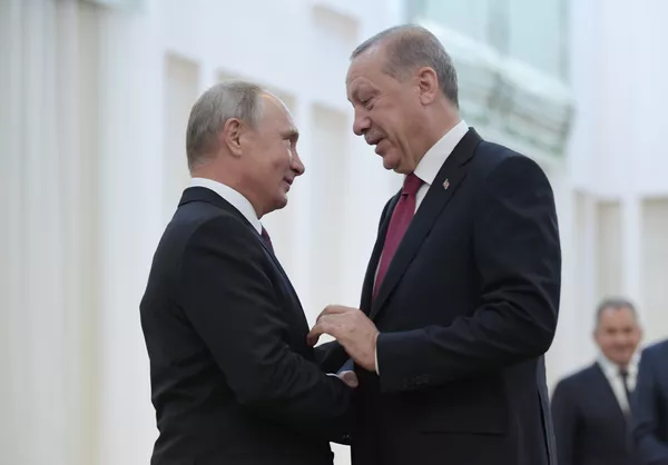 Путин побил козырь Эрдогана, но турецкая хитрость все же грозит Сирии новым очагом войны Путин побил козырь Эрдогана, но турецкая хитрость все же грозит Сирии новым очагом войны - Sputnik Армения