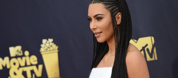 Ким Кардашьян на премии MTV Movie & TV awards 2018 года (16 июня 2018). Санта-Моника Ким Кардашьян на премии MTV Movie & TV awards 2018 года (16 июня 2018). Санта-Моника - Sputnik Армения