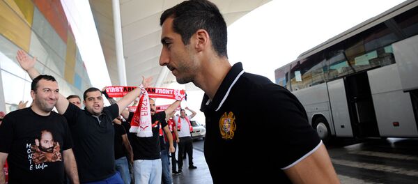 Сборная Армении по футболу вылетает в Македонию Сборная Армении по футболу вылетает в Македонию - Sputnik Արմենիա