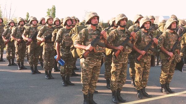 Военная пересменка войск полиции - Sputnik Армения