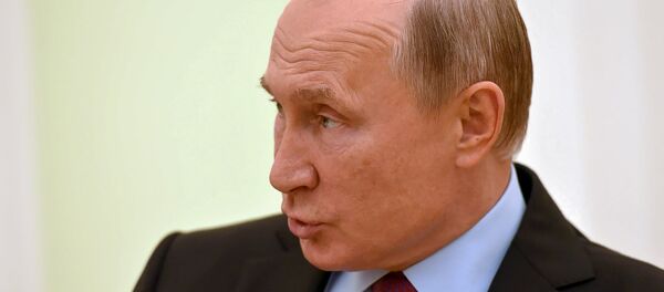 Президент России Владимир Путин во время встречи с премьер-министром Армении Николом Пашиняном (8 сентября 2018). Москвa - Sputnik Արմենիա