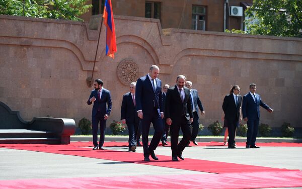 Встреча премьер-министра Армении Никола Пашиняна с премьер-министром Грузии Мамукой Бахтадзе - Sputnik Армения