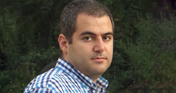 Լուն ո՞ւղտ են դարձնում, թե՞ իսկապես Հայաստանից զանգվածային արտագաղթ է սպասվում Լուն ո՞ւղտ են դարձնում, թե՞ իսկապես Հայաստանից զանգվածային արտագաղթ է սպասվում - Sputnik Արմենիա