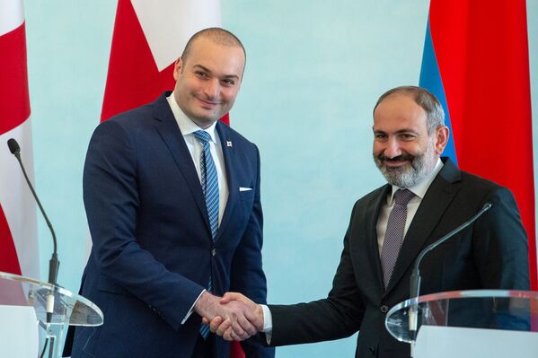 Ինչպե՞ս անցավ Վրաստանի վարչապետ Մամուկա Բախտաձեի օրը Երևանում - Sputnik Արմենիա