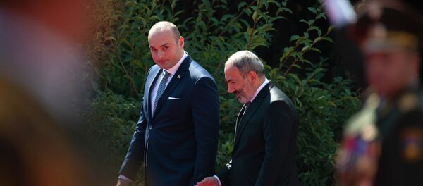  Встреча премьер-министра Армении Никола Пашиняна и премьер-министра Грузии Мамуки Бахтадзе (10 сентября 2018). Еревaн - Sputnik Армения