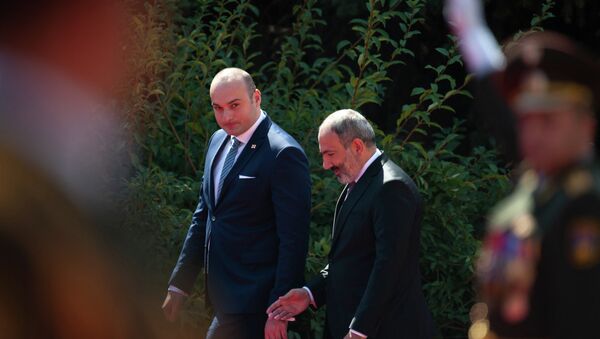  Встреча премьер-министра Армении Никола Пашиняна и премьер-министра Грузии Мамуки Бахтадзе (10 сентября 2018). Еревaн - Sputnik Армения