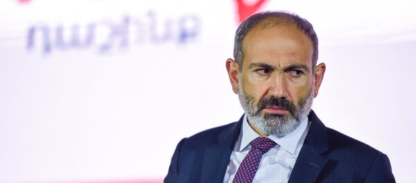 Никол Пашинян на предвыборном митинге Айка Марутяна (11 сентября 2018). Еревaн - Sputnik Արմենիա