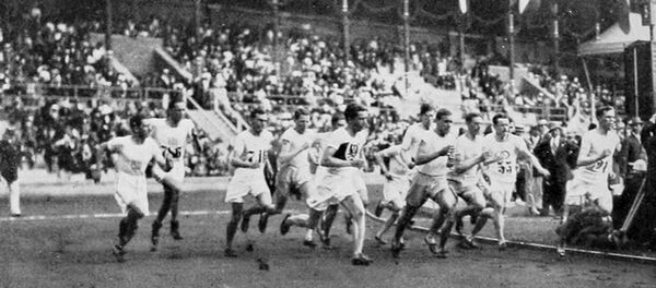 Летние Олимпийские Игры 1912 года. Мужской забег на 1500 метров (Старт) Летние Олимпийские Игры 1912 года. Мужской забег на 1500 метров (Старт) - Sputnik Արմենիա