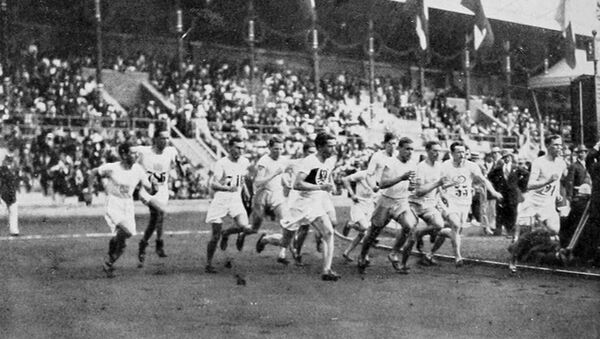 Летние Олимпийские Игры 1912 года. Мужской забег на 1500 метров (Старт) - Sputnik Արմենիա