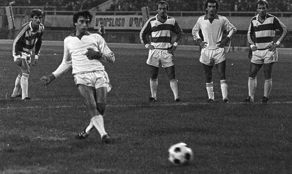 Без обид – спустя почти полвека после побед армянский футбол не должен жить воспоминаниями - Sputnik Армения