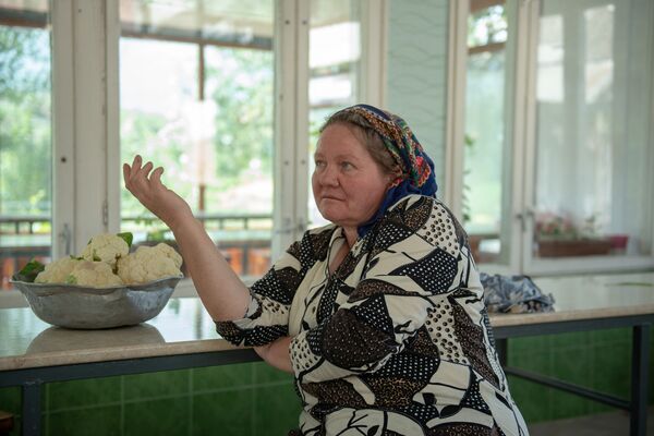 Житель села Фиолетово Наталья Максимовна - Sputnik Армения