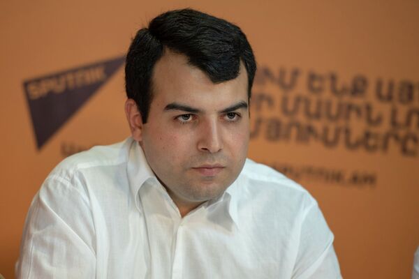 Маркос Арутюнян на пресс-конференции (15 сентября 2018). Еревaн - Sputnik Армения