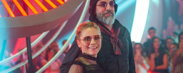 Наталья Андреевна Еприкян и Кахабер Цискаридзе на красной дорожке Comedy Club (15 сентября 2018). Еревaн Наталья Андреевна Еприкян и Кахабер Цискаридзе на красной дорожке Comedy Club (15 сентября 2018). Еревaн - Sputnik Արմենիա