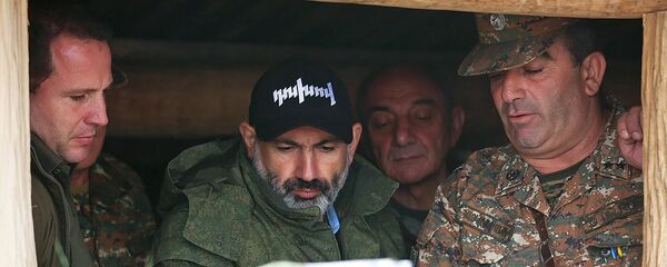 Рабочий визит премьер-министра Армении Никола Пашиняна в Карабах (18 сентября 2018). - Sputnik Армения