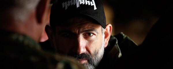 Рабочий визит премьер-министра Армении Никола Пашиняна в Карабах (18 сентября 2018). - Sputnik Армения