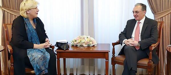 Министр иностранных дел Армении Зограб Мнацаканян принял представителя совета Европы по вопросам свободы слова Дунью Миятович (19 сентября 2018). Еревaн - Sputnik Արմենիա