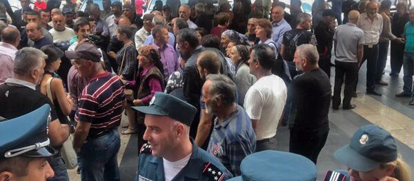 Акция протеста перед Домом правительства (20 сентября 2018). Еревaн Акция протеста перед Домом правительства (20 сентября 2018). Еревaн - Sputnik Армения