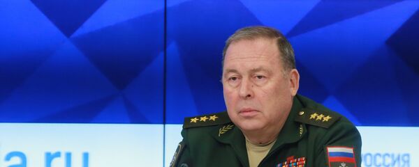 Брифинг начальника Объединенного штаба ОДКБ Анатолия Сидорова, посвященный учениям Боевое братство-2018 (20 сентября 2018) Брифинг начальника Объединенного штаба ОДКБ Анатолия Сидорова, посвященный учениям Боевое братство-2018 (20 сентября 2018) - Sputnik Армения