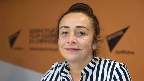 Холопова Елена - Sputnik Армения