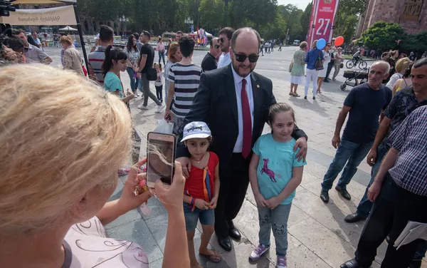 Час селфи в день независимости Армении (21 сентября 2018). Еревaн Час селфи в день независимости Армении (21 сентября 2018). Еревaн - Sputnik Армения