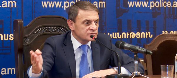Օպերատիվ խորհրդակցություն ոստիկանության Երևան քաղաքի վարչության ենթակա ստորաբաժանումների ղեկավար կազմի հետ Օպերատիվ խորհրդակցություն ոստիկանության Երևան քաղաքի վարչության ենթակա ստորաբաժանումների ղեկավար կազմի հետ - Sputnik Արմենիա