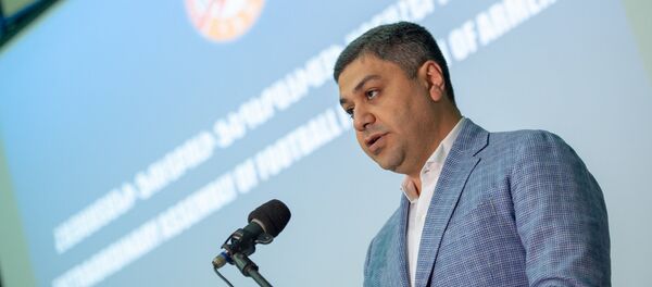 Артур Ванецян на внеочередном собрании Федерации футбола Армении (ФФА) - Sputnik Արմենիա