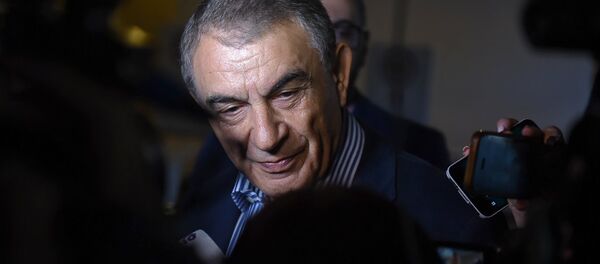 Спикер Парламента Ара Баблоян на выборах совета старейшин Еревана (23 сентября 2018). Еревaн - Sputnik Армения